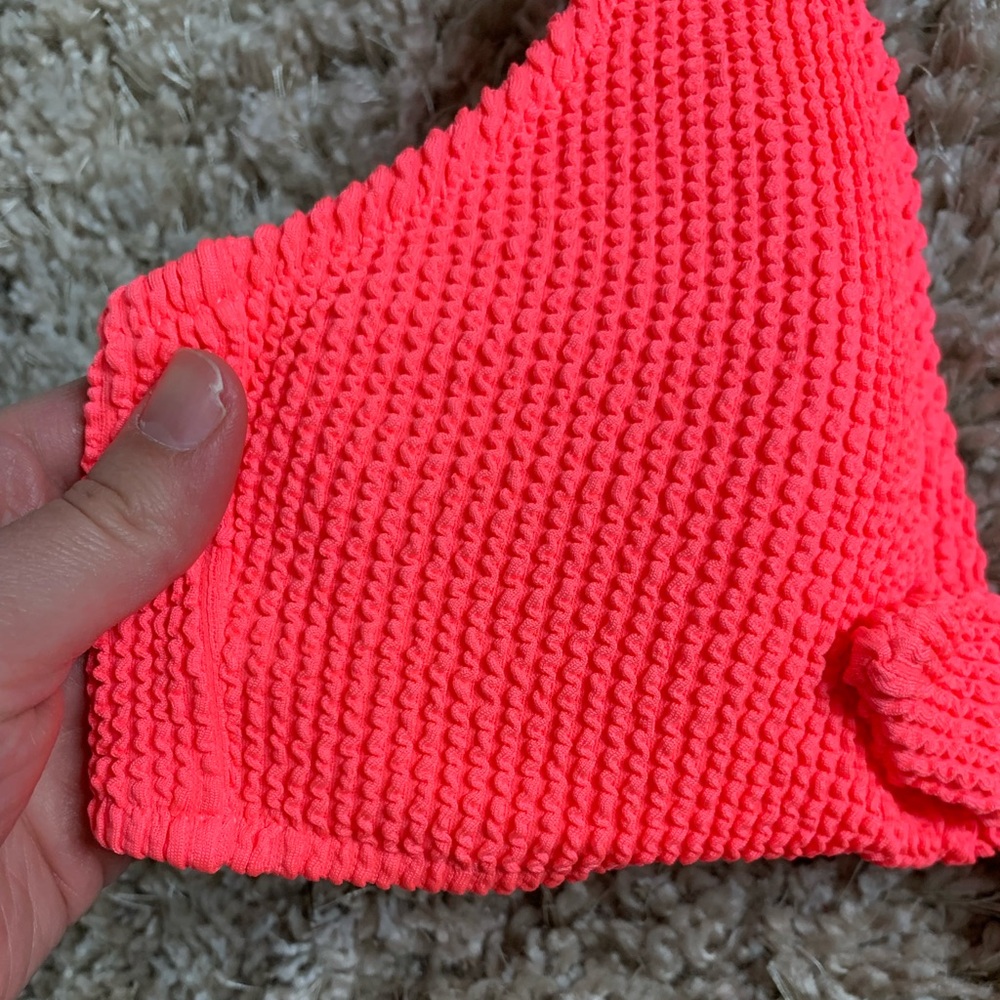 Lively Ruched Bikini Top - Picture 3 of 8